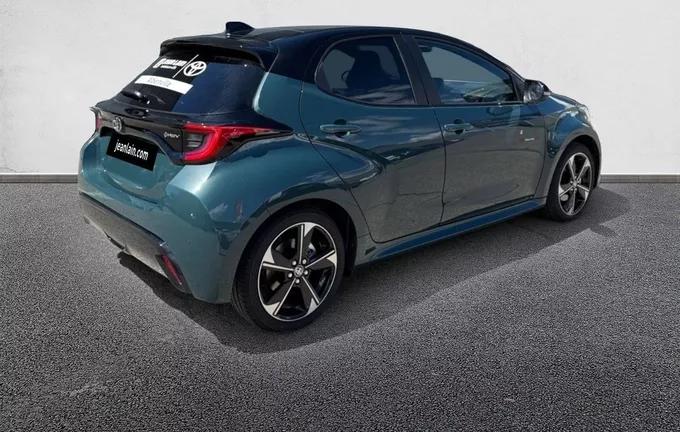 TOYOTA YARIS Hybride 130h Collection extérieur trois quart arrière droit 131761
