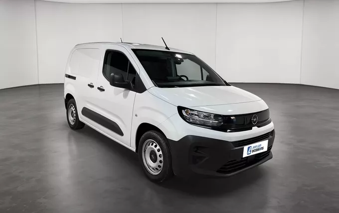 OPEL COMBO CARGO M 650 KG BLUEHDI 100 S&S BVM6 extérieur trois quart avant droit 946397
