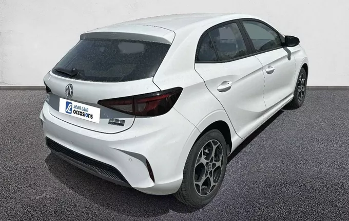 MG MG3 1.5 L Hybrid+ 195 ch Comfort extérieur trois quart arrière droit 601176
