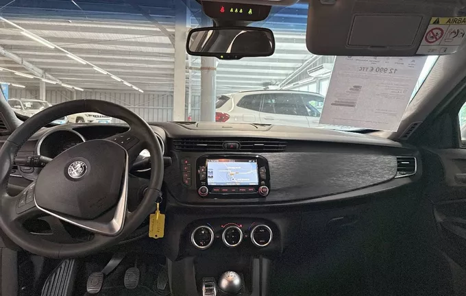 ALFA ROMEO GIULIETTA Série 2 1.4 TJet 120 ch S&S Super photo 17 213185