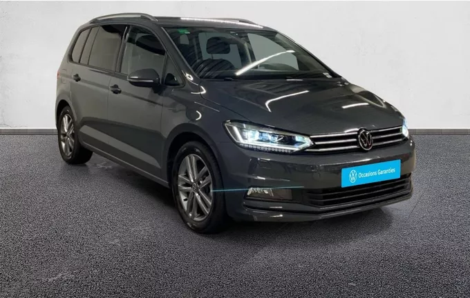 VOLKSWAGEN TOURAN 2.0 TDI 150 DSG7 7pl VW Edition extérieur trois quart avant droit 2126690