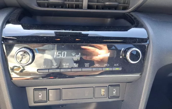 TOYOTA YARIS CROSS Hybride 116h 2WD Design photo 14 1103648