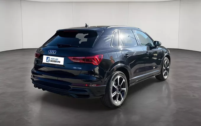 AUDI Q3 35 TDI 150 ch S tronic 7 S line extérieur trois quart arrière droit 2132347