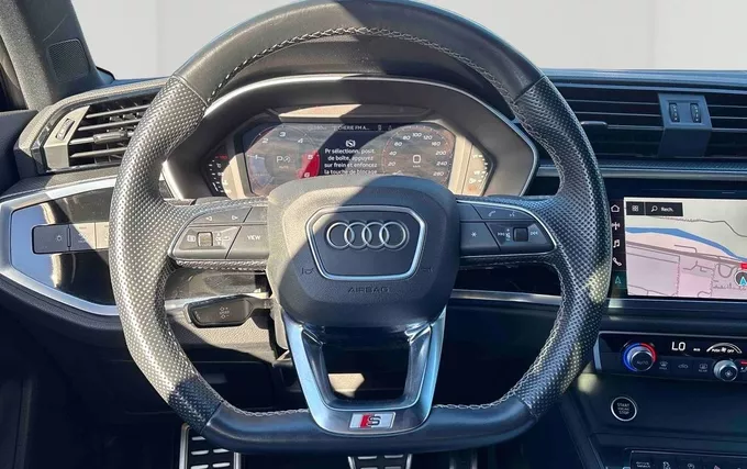 AUDI Q3 35 TDI 150 ch S tronic 7 S line photo 12 2132347