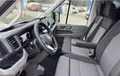 Miniature VOLKSWAGEN UTILITAIRES CRAFTER VAN 35 L4H3 2.0 TDI 140 CH BVA BUSINESS extérieur trois quart avant droit 6165