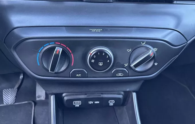 HYUNDAI I20 1.2 79 Initia photo 14 13463