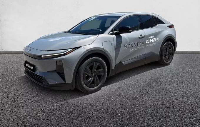 TOYOTA C-HR + GRANDE AUTONOMIE DESIGN extérieur trois quart avant gauche 117106