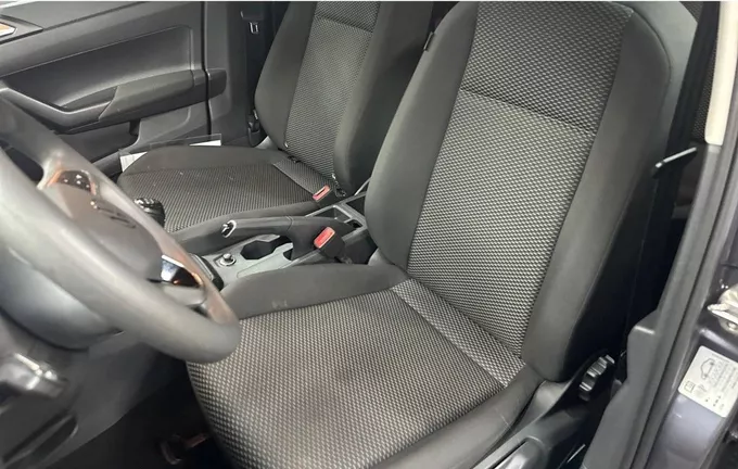 VOLKSWAGEN POLO 1.0 TSI 95 S&S BVM5 extérieur trois quart arrière droit 2124911