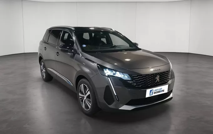 PEUGEOT 5008 PureTech 130ch S&S EAT8 Allure Pack extérieur trois quart avant droit 946668