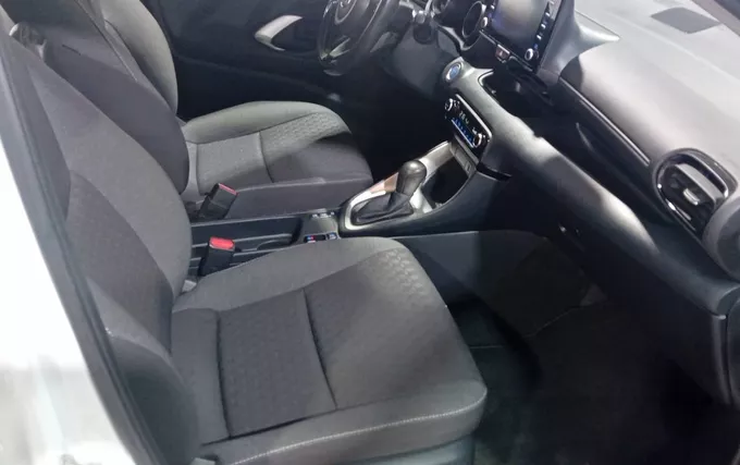 TOYOTA YARIS Hybride 116h Design photo 19 1103796