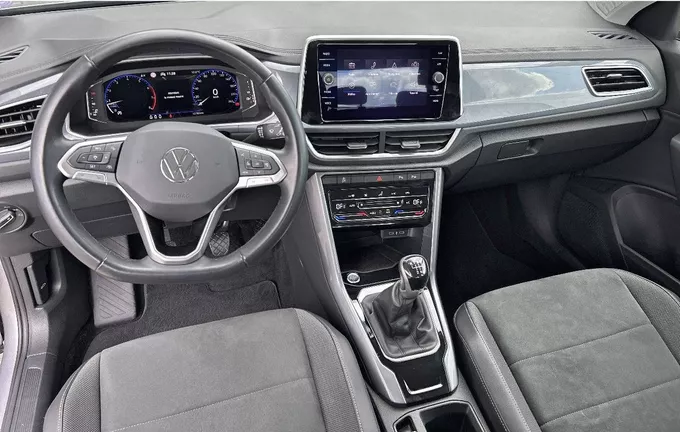 VOLKSWAGEN T-ROC 1.5 TSI EVO 150 Start/Stop BVM6 Style extérieur trois quart avant droit 