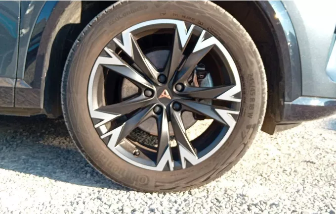 CUPRA FORMENTOR 1.5 eTSI Hybrid 150 ch DSG7 V photo 12 2130467