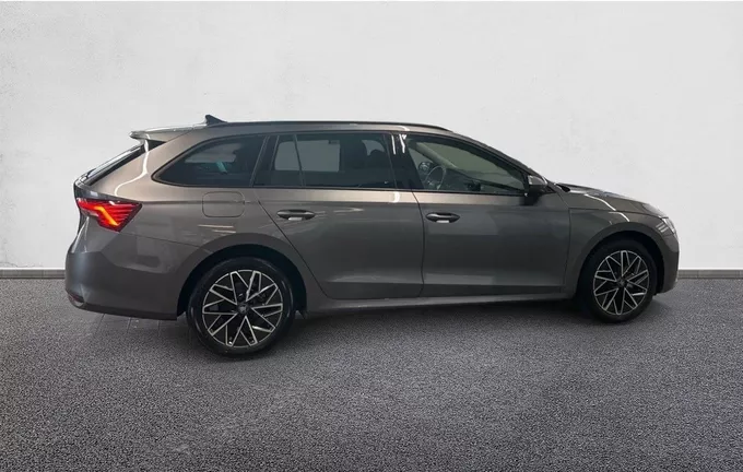 SKODA OCTAVIA Combi 1.5 TSI Hybrid 150 ch ACT DSG7 Selection extérieur côté droit 2129727