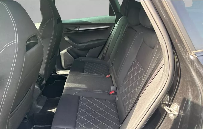 SKODA KAROQ 1.5 TSI 150 ch ACT DSG7 Sportline extérieur arrière 2131768