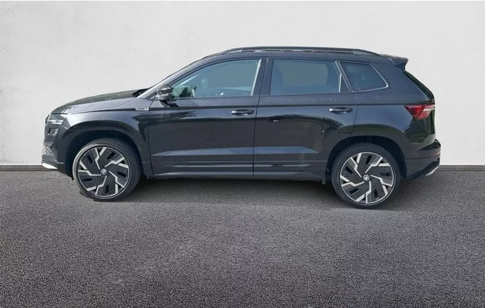 SKODA KAROQ 1.5 TSI 150 ch ACT DSG7 Sportline extérieur trois quart arrière gauche 2131768