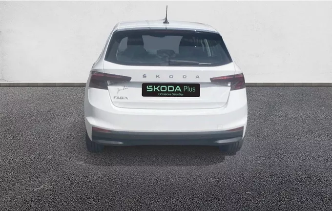 SKODA FABIA 1.0 MPI 65 ch BVM5 Active extérieur côté gauche 2129573
