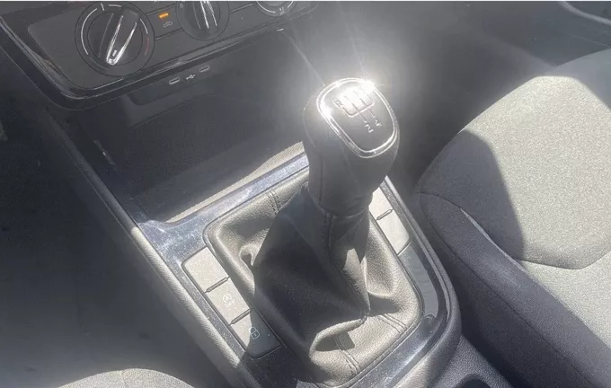 SKODA FABIA 1.0 MPI 65 ch BVM5 Active photo 16 2129573