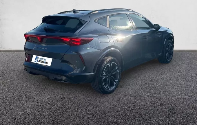 CUPRA FORMENTOR 1.5 eTSI Hybrid 150 ch DSG7 V extérieur trois quart arrière droit 2130960
