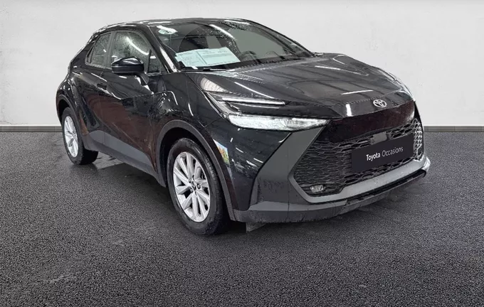 TOYOTA C-HR Hybride 140 Dynamic extérieur trois quart avant droit 1102511