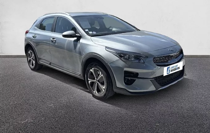 KIA XCEED 1.6 GDi Hybride Rechargeable 141ch DCT6 Design extérieur trois quart avant droit 2126813