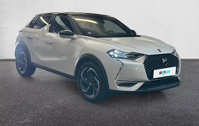 DS DS3 Crossback PureTech 130 EAT8 Rivoli extérieur trois quart avant droit 946059