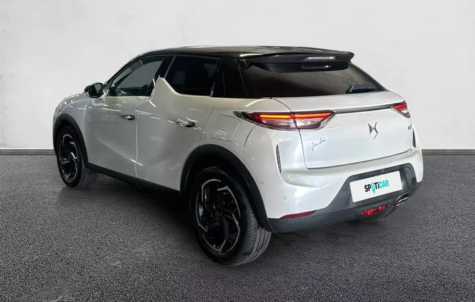 DS DS3 Crossback PureTech 130 EAT8 Rivoli extérieur trois quart arrière gauche 946059