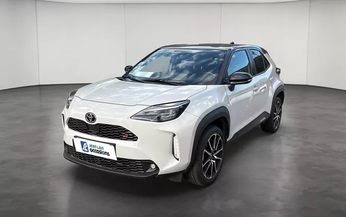 TOYOTA YARIS CROSS Hybride 116h 2WD GR SPORT extérieur trois quart avant gauche 1103873