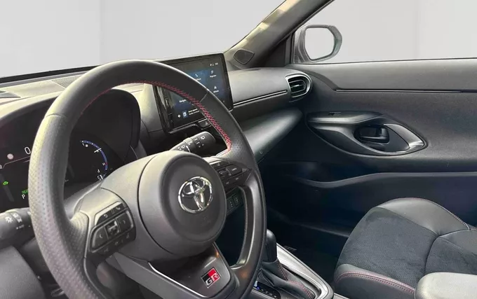 TOYOTA YARIS CROSS Hybride 116h 2WD GR SPORT photo 18 1103873