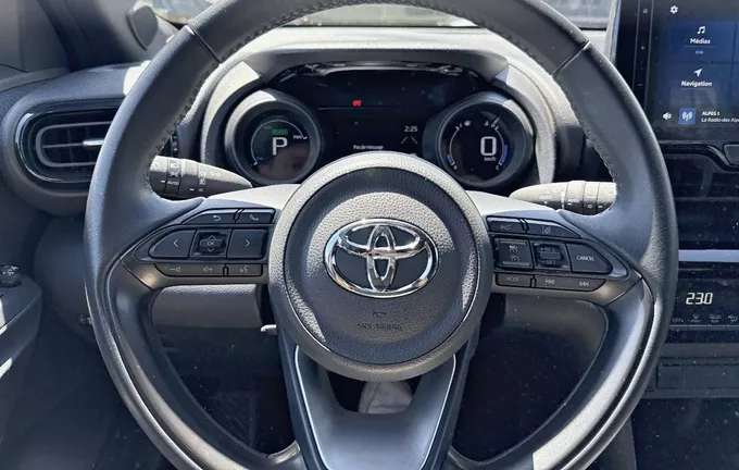TOYOTA YARIS CROSS Hybride 116h 2WD Design photo 12 1103408