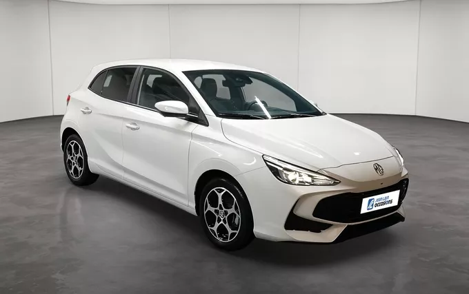 MG MG3 1.5 L Hybrid+ 195 ch Luxury extérieur trois quart avant droit 601312