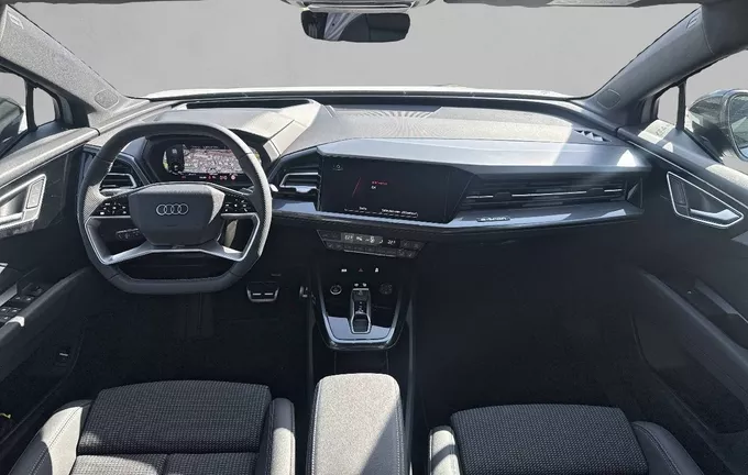 AUDI Q4 E-TRON Sportback 45 285 ch 82 kWh quattro S line photo 18 7303