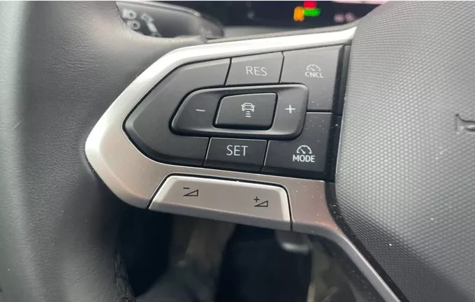 VOLKSWAGEN GOLF 1.5 eTSI EVO2 116 DSG7 VW Edition photo 19 2127821