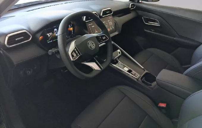 MG ZS 1.5 L Hybrid+ 197 ch Luxury photo 11 9212