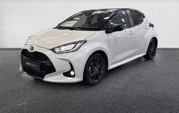 TOYOTA YARIS Hybride 116h Collection VNKKBAC310A243669