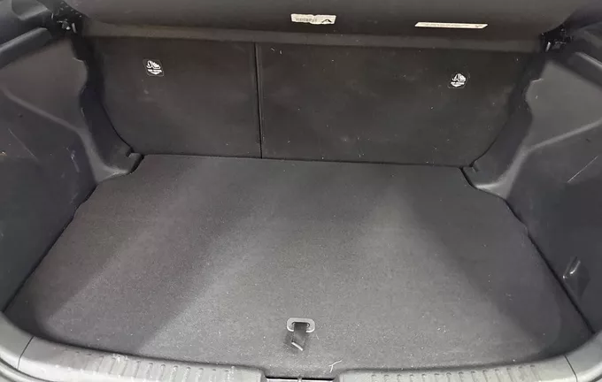 TOYOTA YARIS Hybride 116h Collection photo 10 1103337