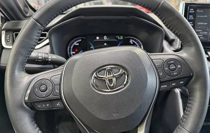 TOYOTA RAV4 Hybride 218 ch 2WD Collection photo 12 1103407