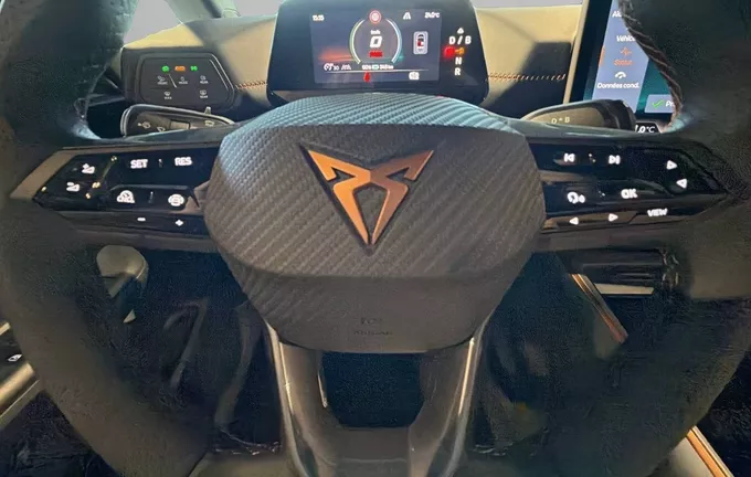 CUPRA BORN 204 ch One photo 12 2395