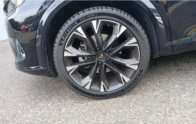CUPRA FORMENTOR 1.5 eTSI Hybrid 150 ch DSG7 V photo 12 2129864