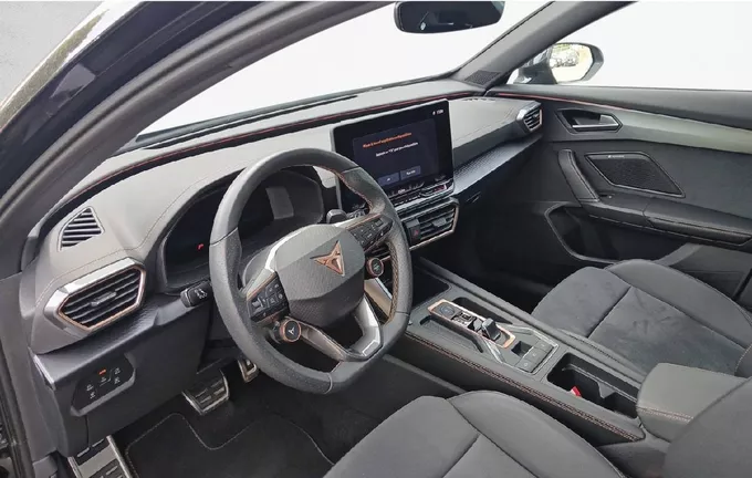 CUPRA FORMENTOR 1.5 eTSI Hybrid 150 ch DSG7 V photo 13 2129864
