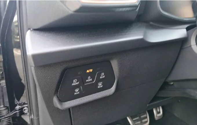 CUPRA FORMENTOR 1.5 eTSI Hybrid 150 ch DSG7 V photo 18 2129864
