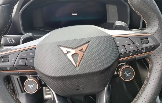 CUPRA FORMENTOR 1.5 eTSI Hybrid 150 ch DSG7 V photo 20 2129864