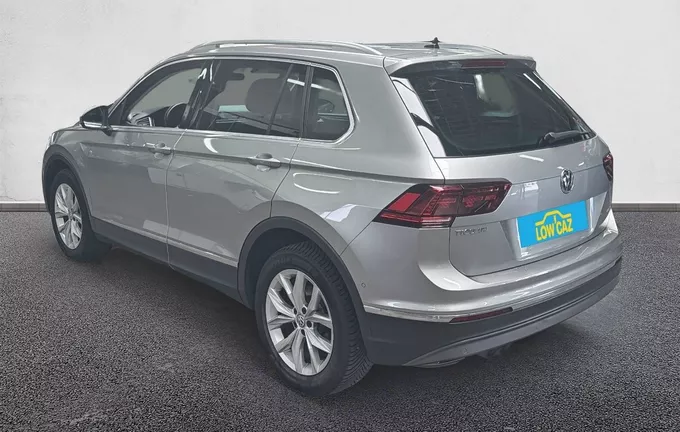 VOLKSWAGEN TIGUAN 2.0 TDI 150 DSG7 4Motion Carat extérieur trois quart arrière gauche 3014230