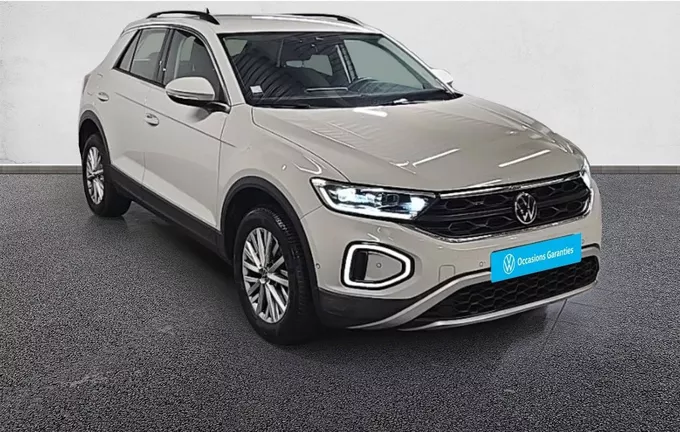 VOLKSWAGEN T-ROC 1.5 TSI EVO 150 Start/Stop DSG7 Life extérieur trois quart avant droit 2127349