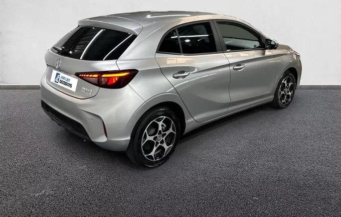 MG MG3 1.5 L Hybrid+ 195 ch Luxury extérieur trois quart arrière droit 601298