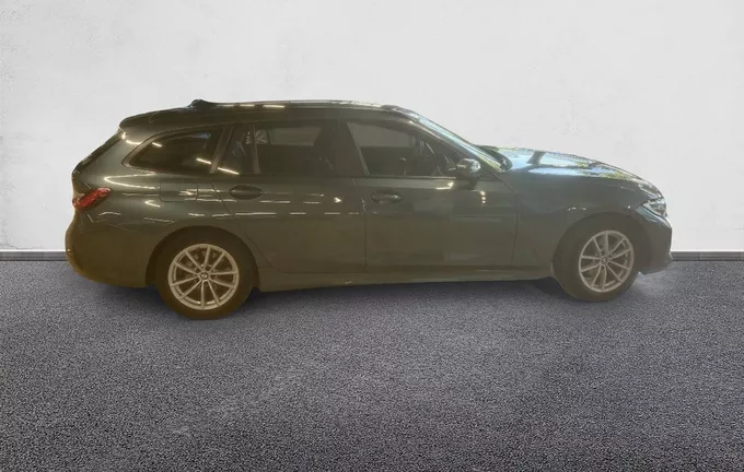 BMW SERIE 3 Touring 318d 150 ch BVA8 Lounge extérieur côté droit 213351