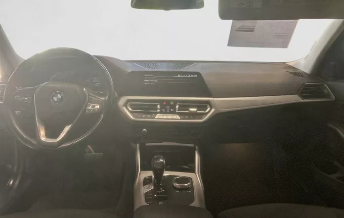 BMW SERIE 3 Touring 318d 150 ch BVA8 Lounge photo 18 213351