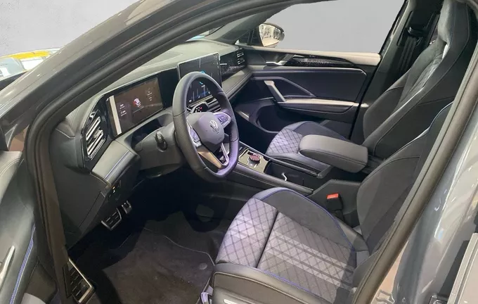 VOLKSWAGEN TIGUAN 1.5 eTSI 150ch DSG7 R-Line Edition photo 11 5000