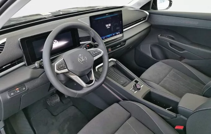 VOLKSWAGEN T-ROC 1.5 eTSI EVO2 Hybrid 150 ch DSG7 Style photo 11 9655