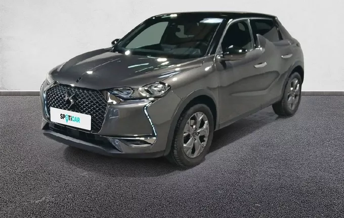 DS DS3 Crossback PureTech 100 BVM6 Montmartre extérieur trois quart avant gauche 945744