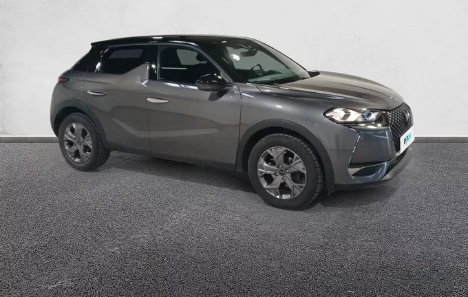 DS DS3 Crossback PureTech 100 BVM6 Montmartre extérieur trois quart avant droit 945744